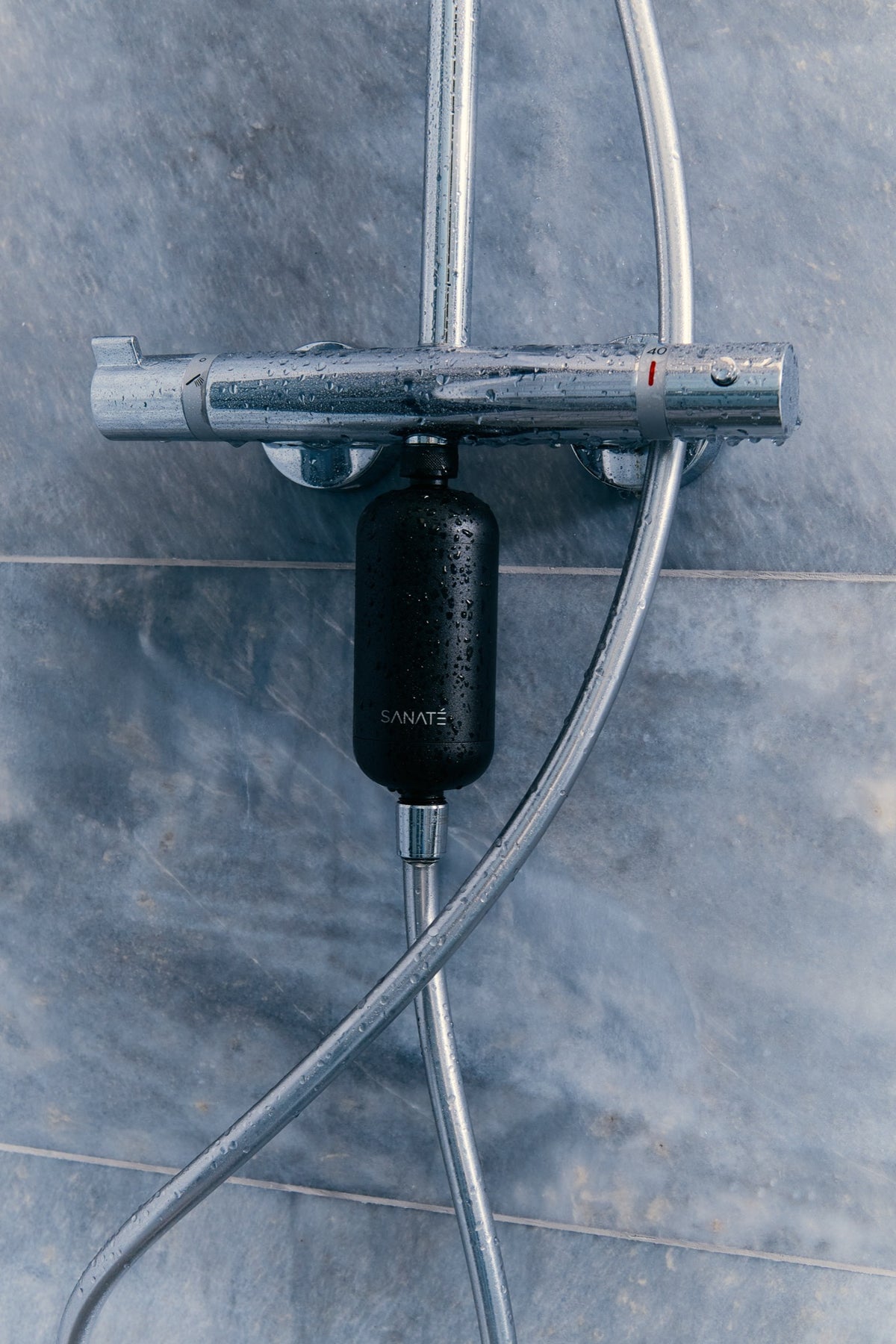 Sanaté in-line Shower Filter in black